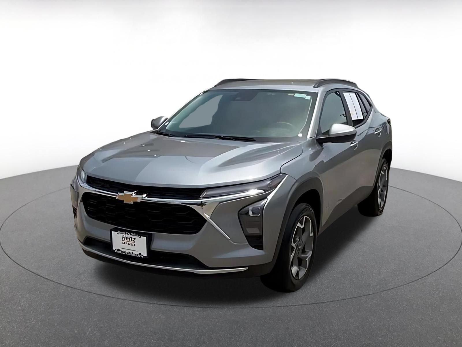 Used 2025 Chevrolet Trax LT FWD image 5