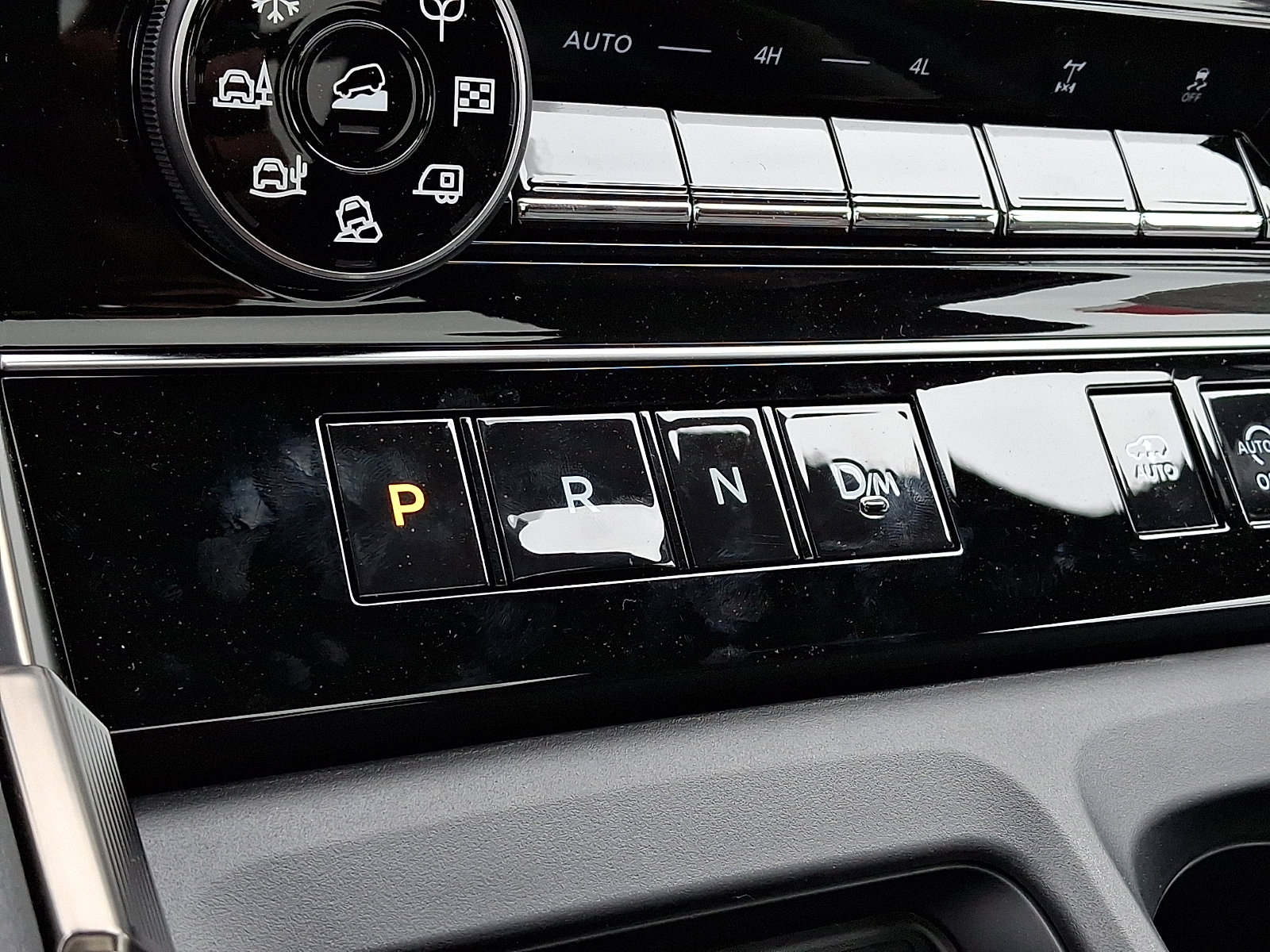 New 2026 Nissan Armada PRO-4X AWD/4WD image 11