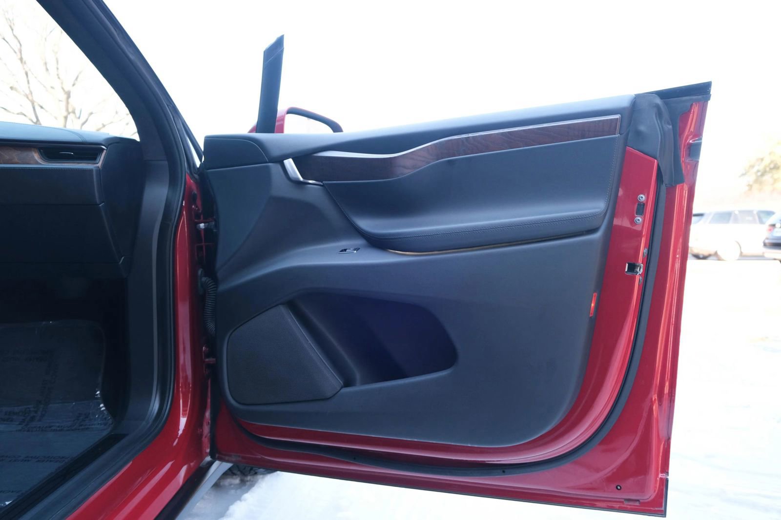 Used 2018 Tesla Model X 75D image 29