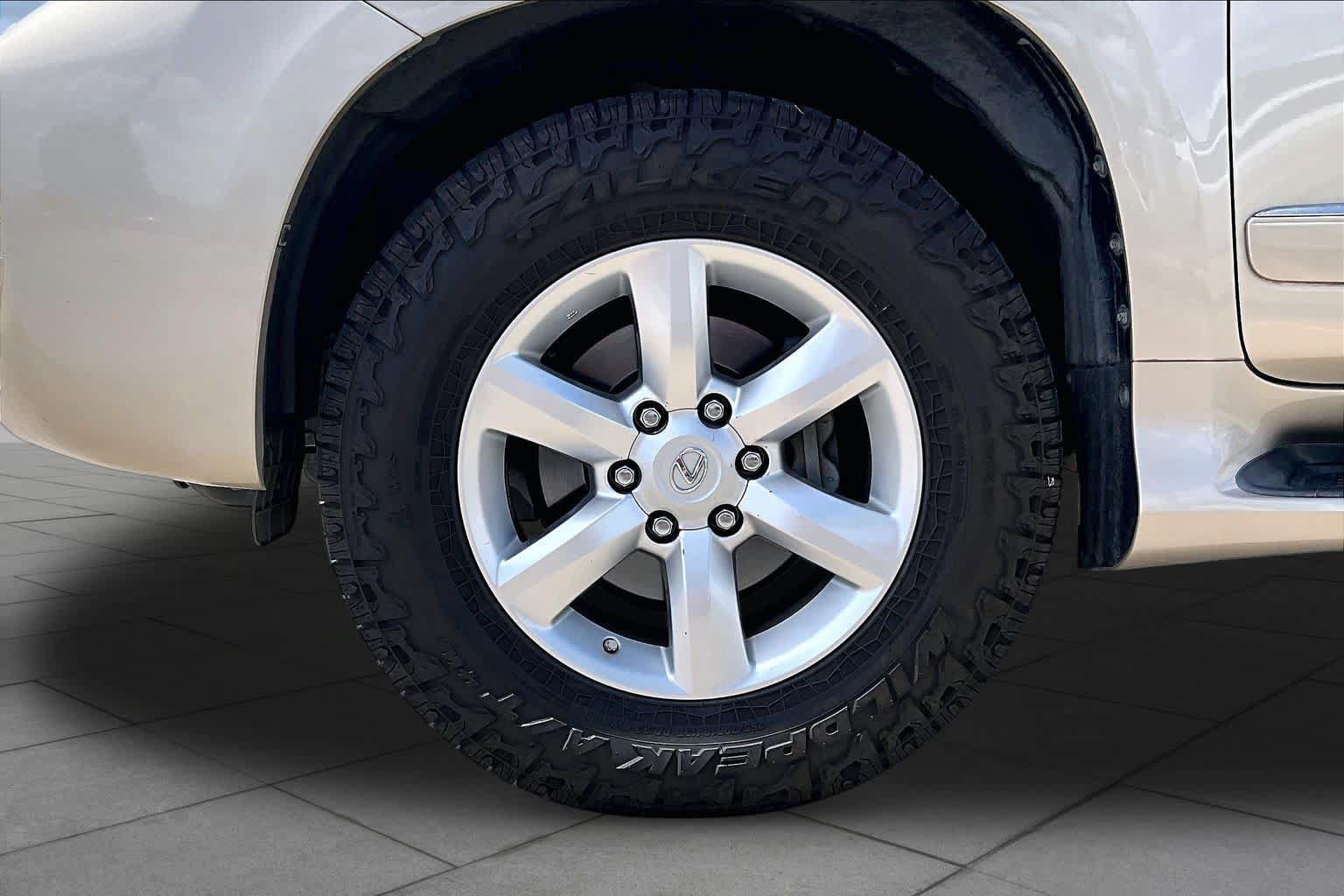 Used 2010 Lexus GX 460 Premium AWD/4WD image 7