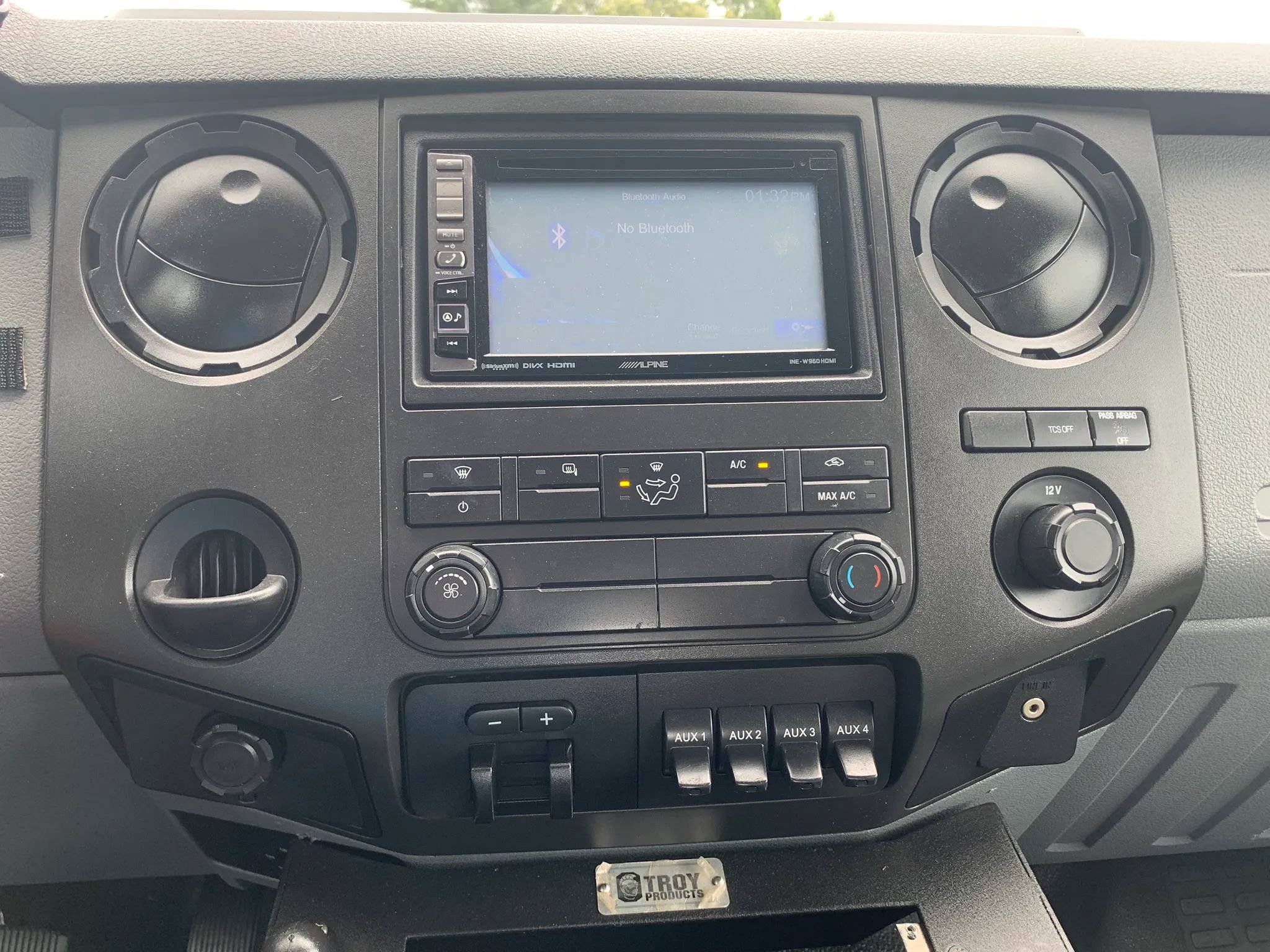 Used 2015 Ford F450 XL w/ Power Equipment Group AWD/4WD image 15