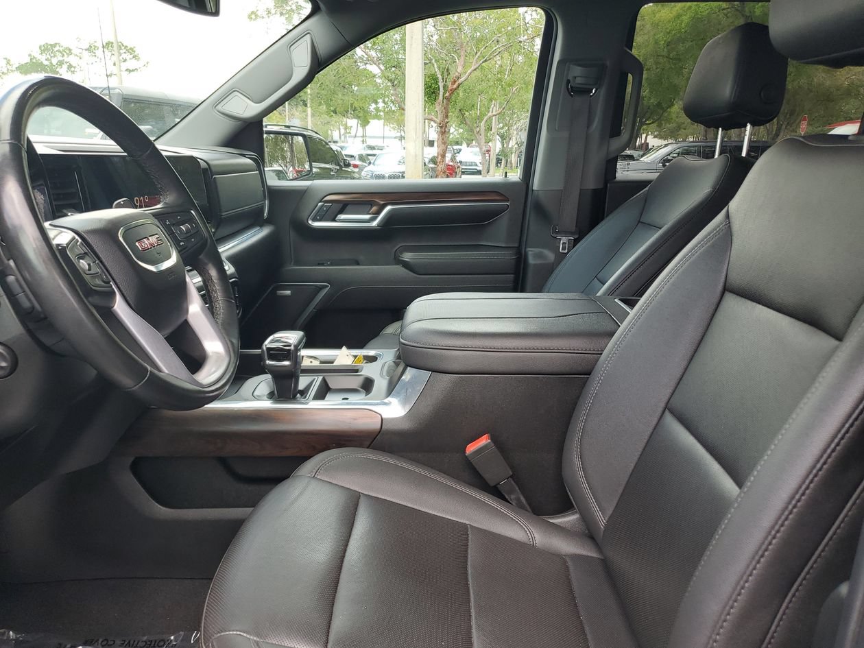Used 2023 GMC Sierra 1500 SLT w/ SLT Premium Package RWD image 18