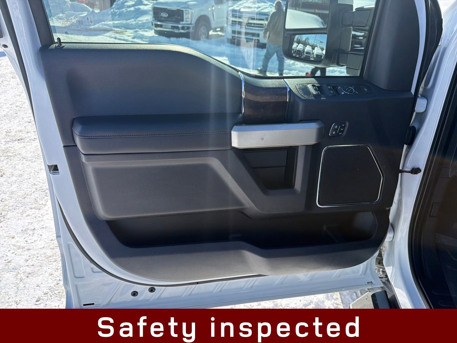 Used 2022 Ford F250 Lariat w/ Lariat Ultimate Package image 11