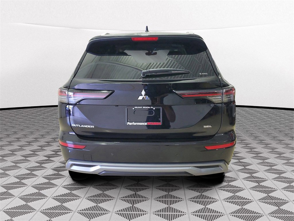 New 2025 Mitsubishi Outlander SEL image 4