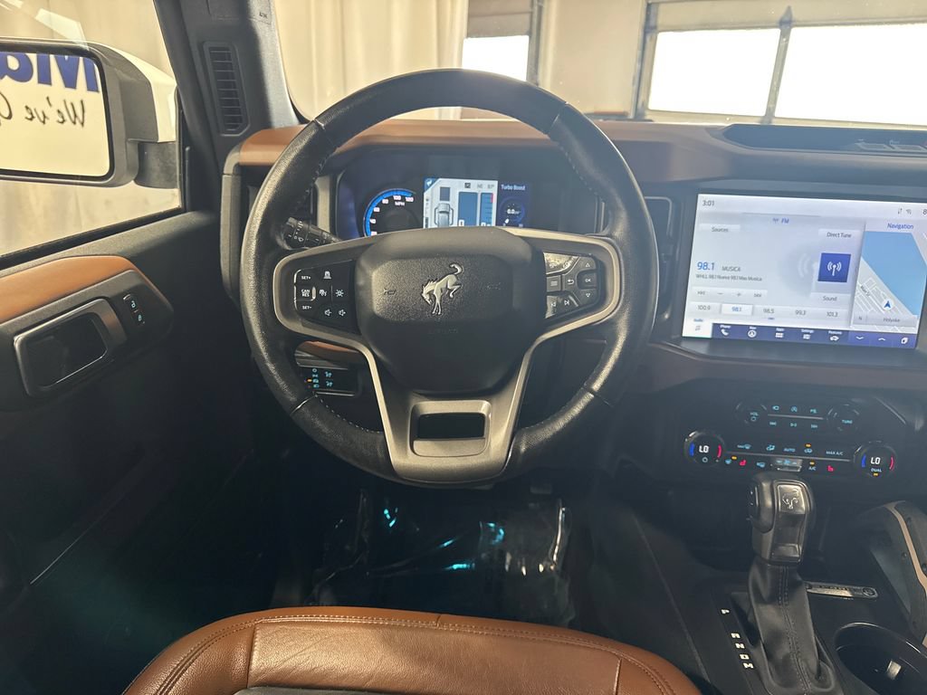 Used 2024 Ford Bronco Outer Banks AWD/4WD image 13