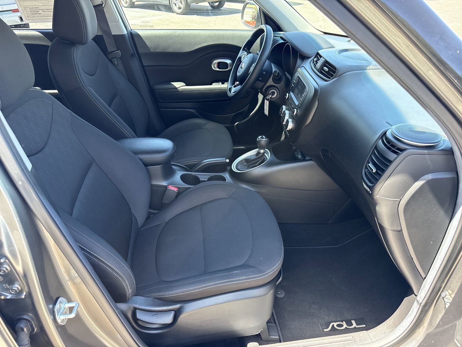 Used 2019 Kia Soul FWD image 25