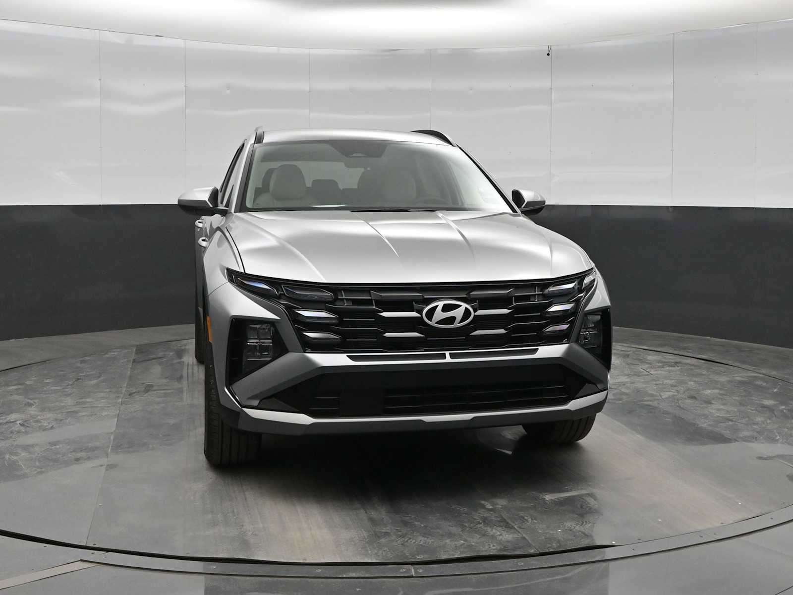New 2026 Hyundai Tucson SEL Plus AWD/4WD image 2