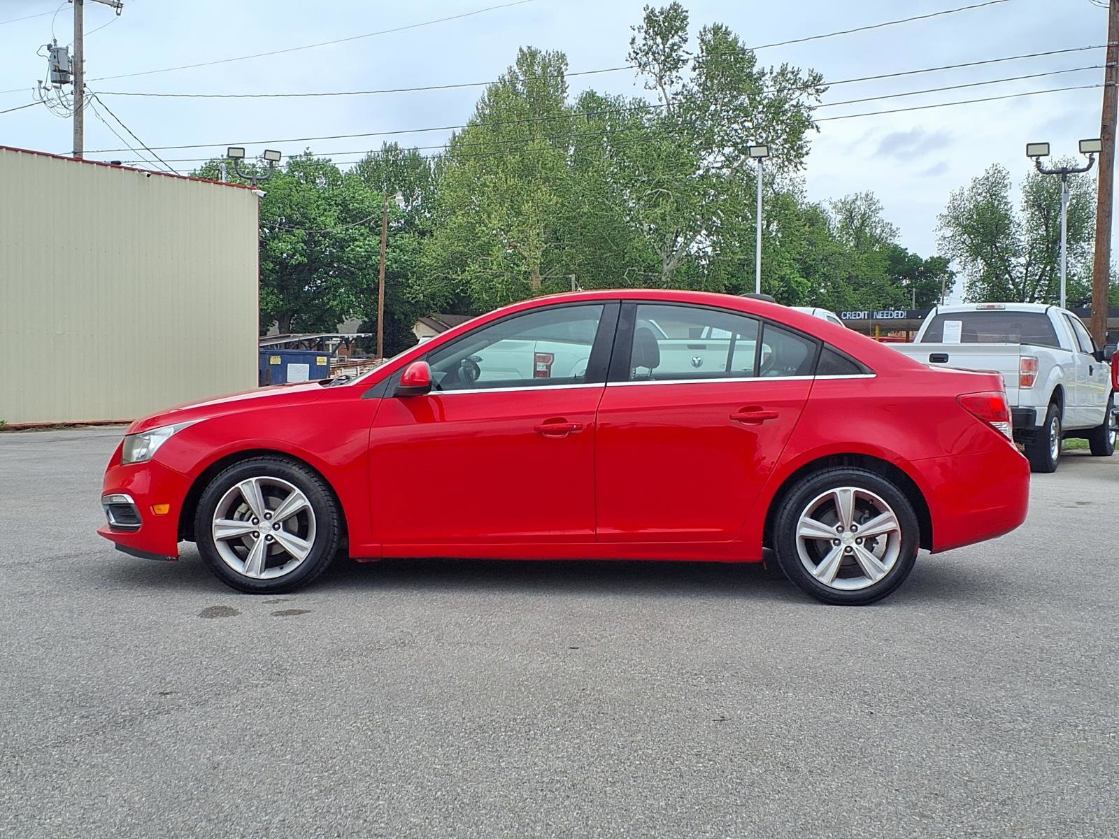 Used 2015 Chevrolet Cruze LT FWD image 16