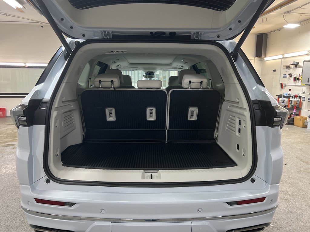 New 2026 Buick Enclave Avenir w/ Super Cruise Package AWD/4WD image 18