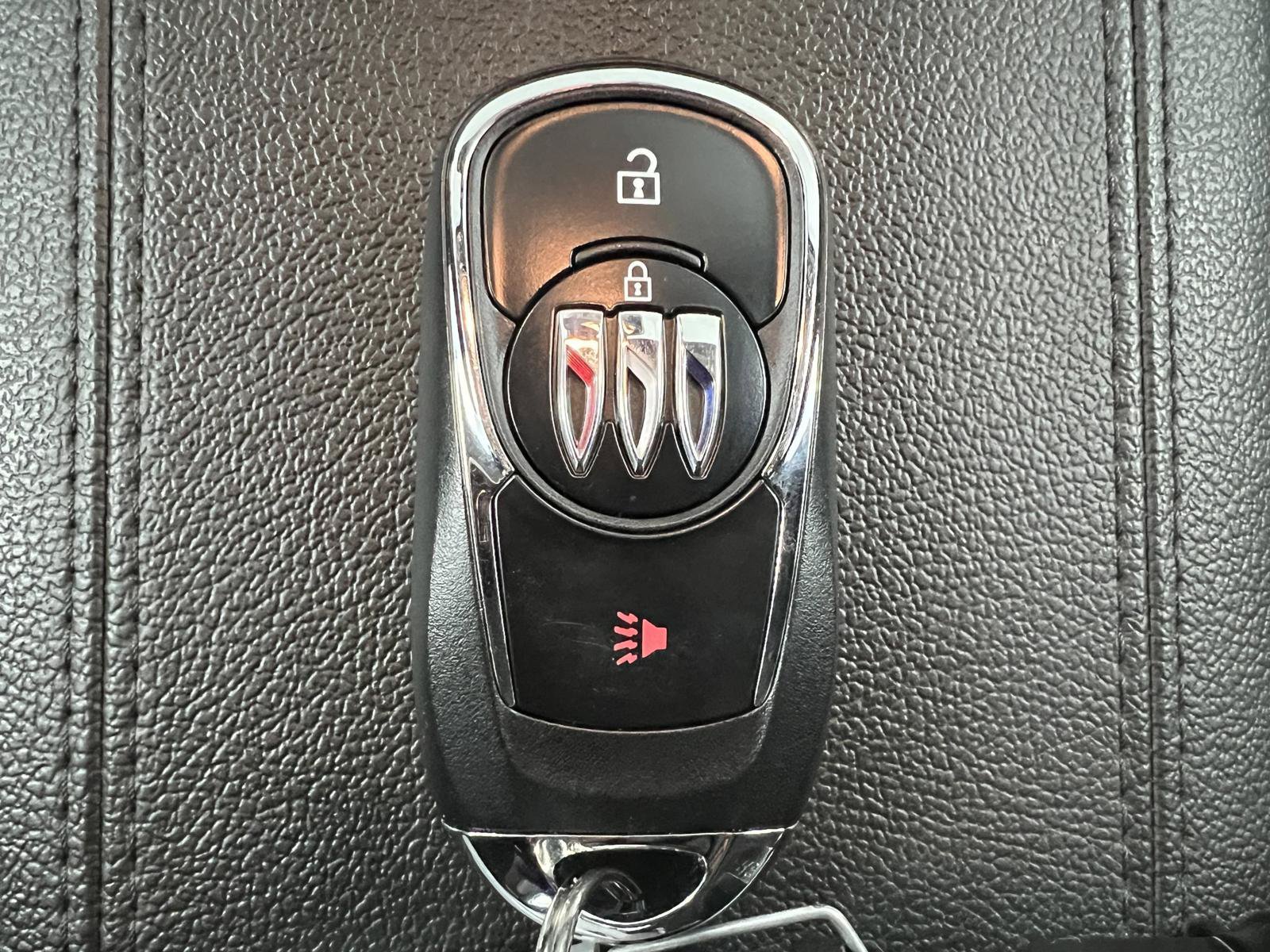 Used 2024 Buick Encore GX Preferred FWD image 32