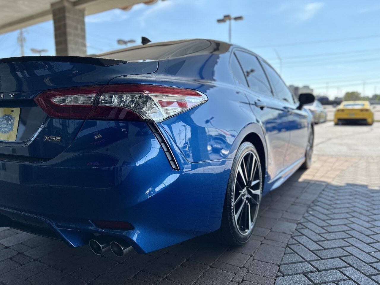Used 2019 Toyota Camry XSE w/ Navigation Package FWD image 14