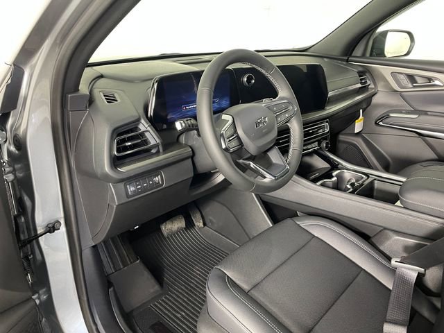 New 2026 Chevrolet Traverse LT w/ Midnight/Sport Edition AWD/4WD image 3