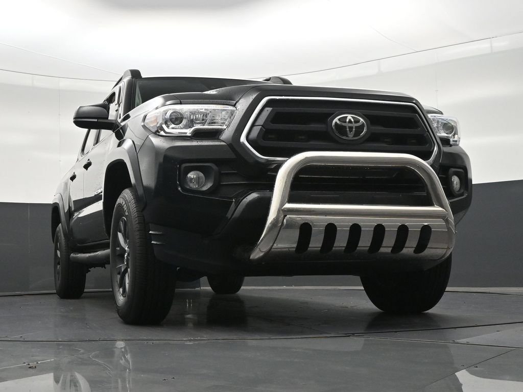 Used 2021 Toyota Tacoma SR5 RWD image 29