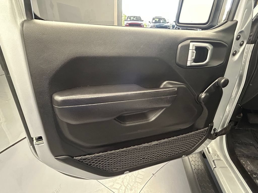 Used 2024 Jeep Wrangler Unlimited Sport AWD/4WD image 40