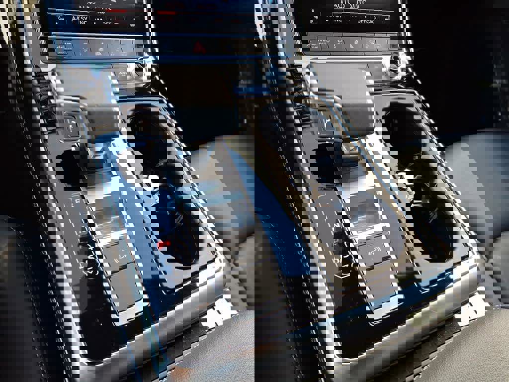 Used 2025 Audi Q7 3.0T Premium Plus image 20