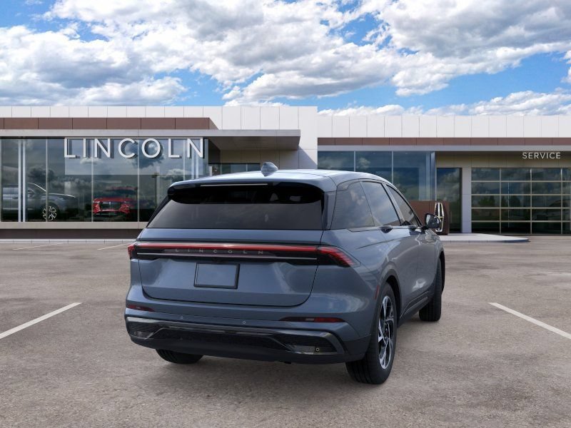 New 2026 Lincoln Nautilus Premier w/ Jet Appearance Package AWD/4WD image 8