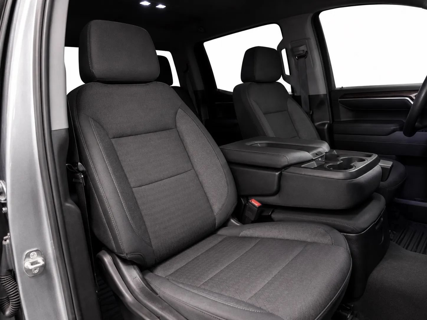 Used 2024 Chevrolet Silverado 1500 LT RWD image 18