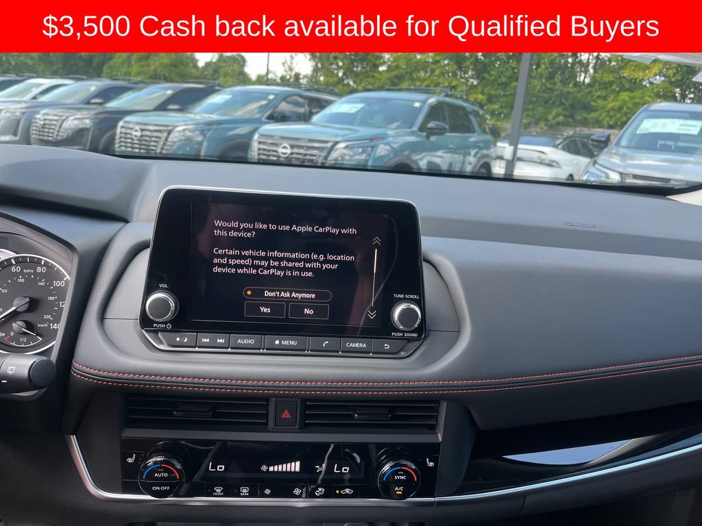 New 2026 Nissan Rogue SV AWD/4WD image 17