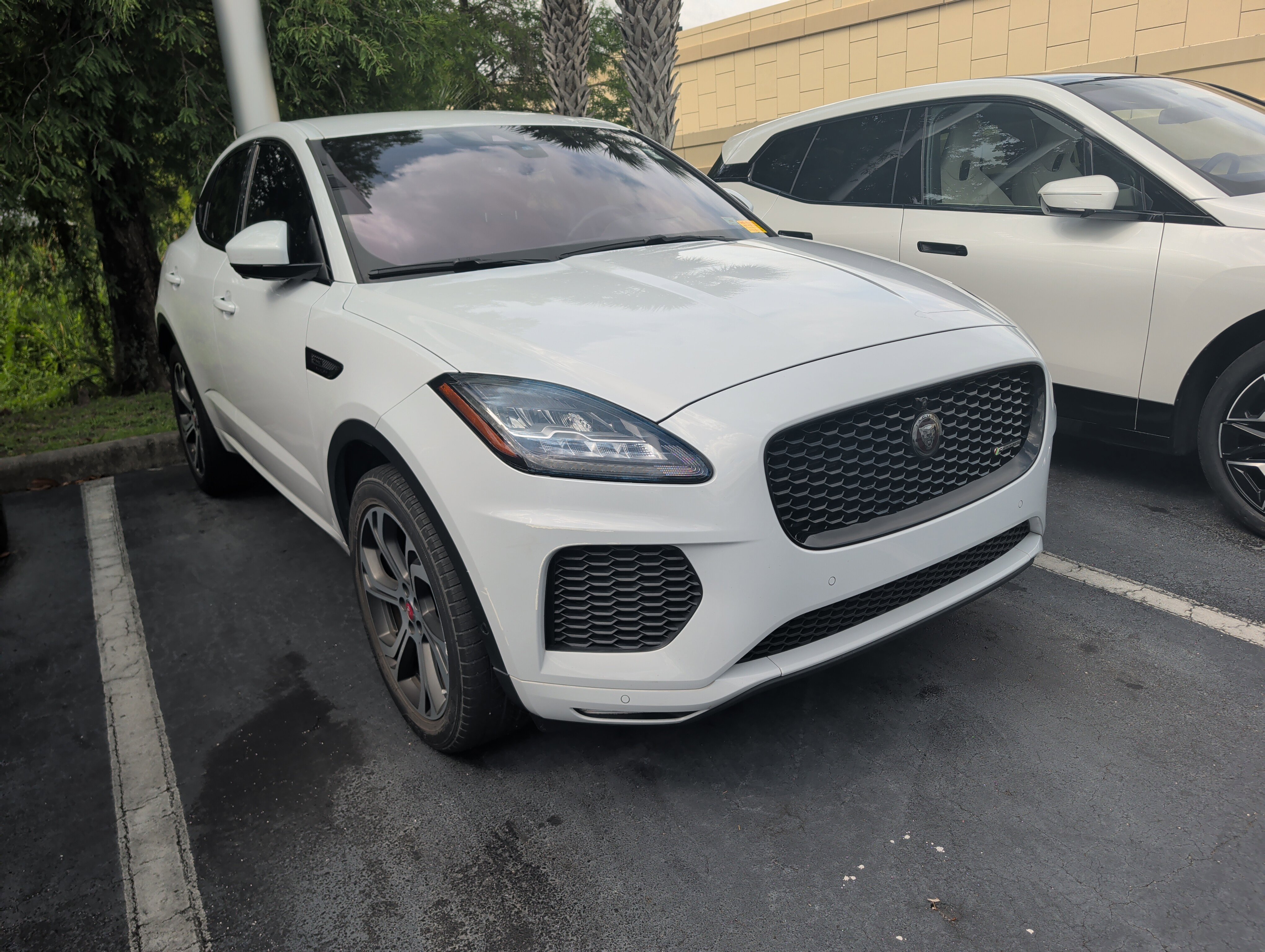 Used 2020 Jaguar E-PACE R-Dynamic HSE AWD/4WD image 1