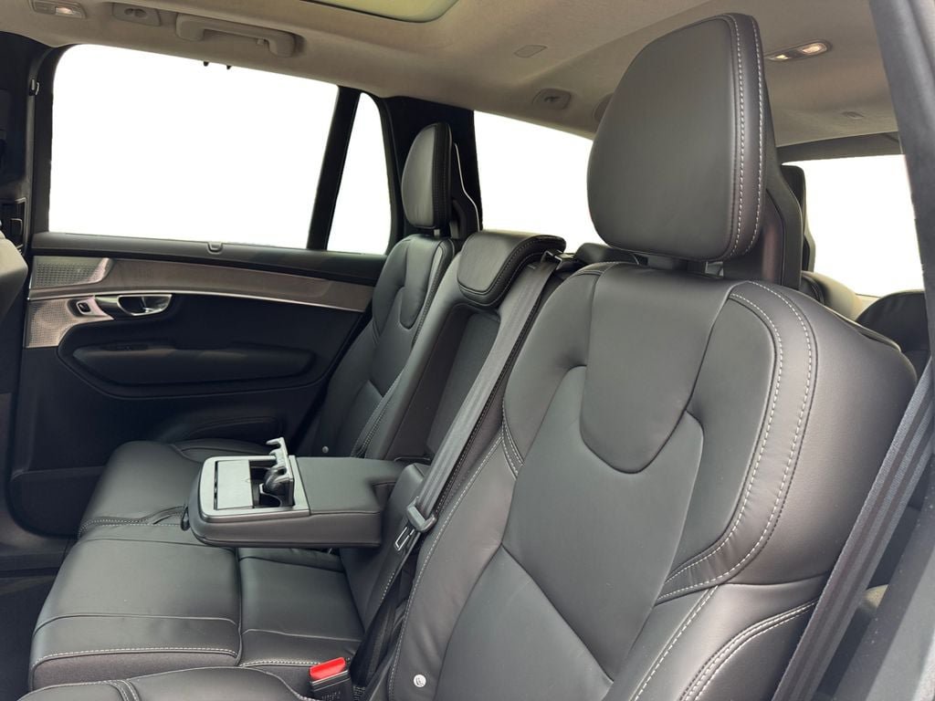 New 2026 Volvo XC90 B6 Ultra w/ Lounge Package AWD/4WD image 28