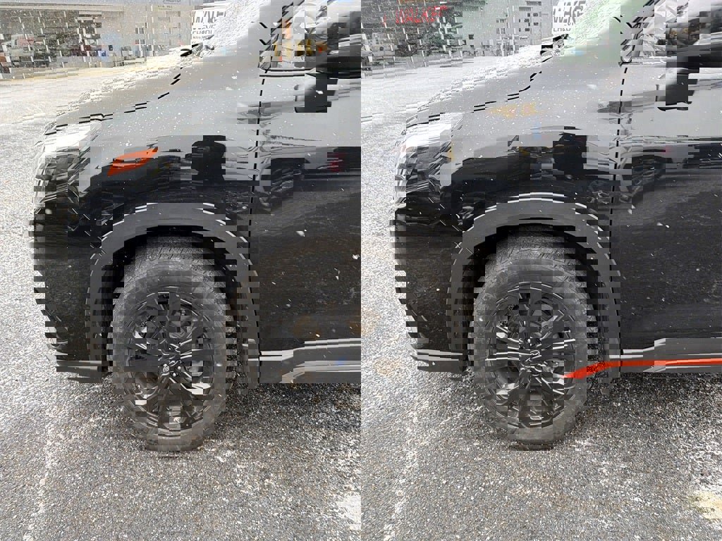 Used 2023 Subaru Forester Sport image 9