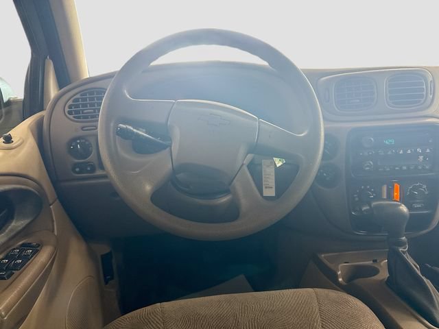 Used 2004 Chevrolet TrailBlazer LS w/ LS Preferred Equipment Group AWD/4WD image 18