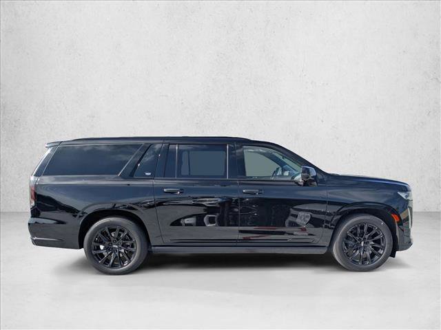 Used 2022 Cadillac Escalade ESV Sport Platinum w/ LPO, ONYX Package AWD/4WD image 4