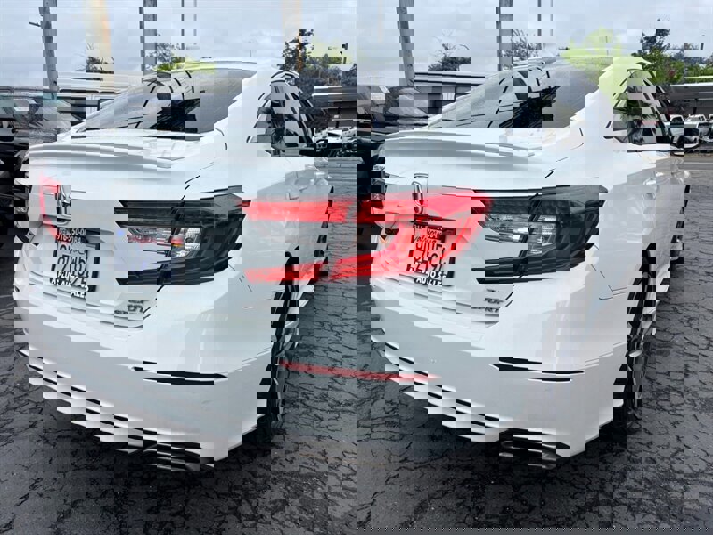 Used 2019 Honda Accord Sport image 3