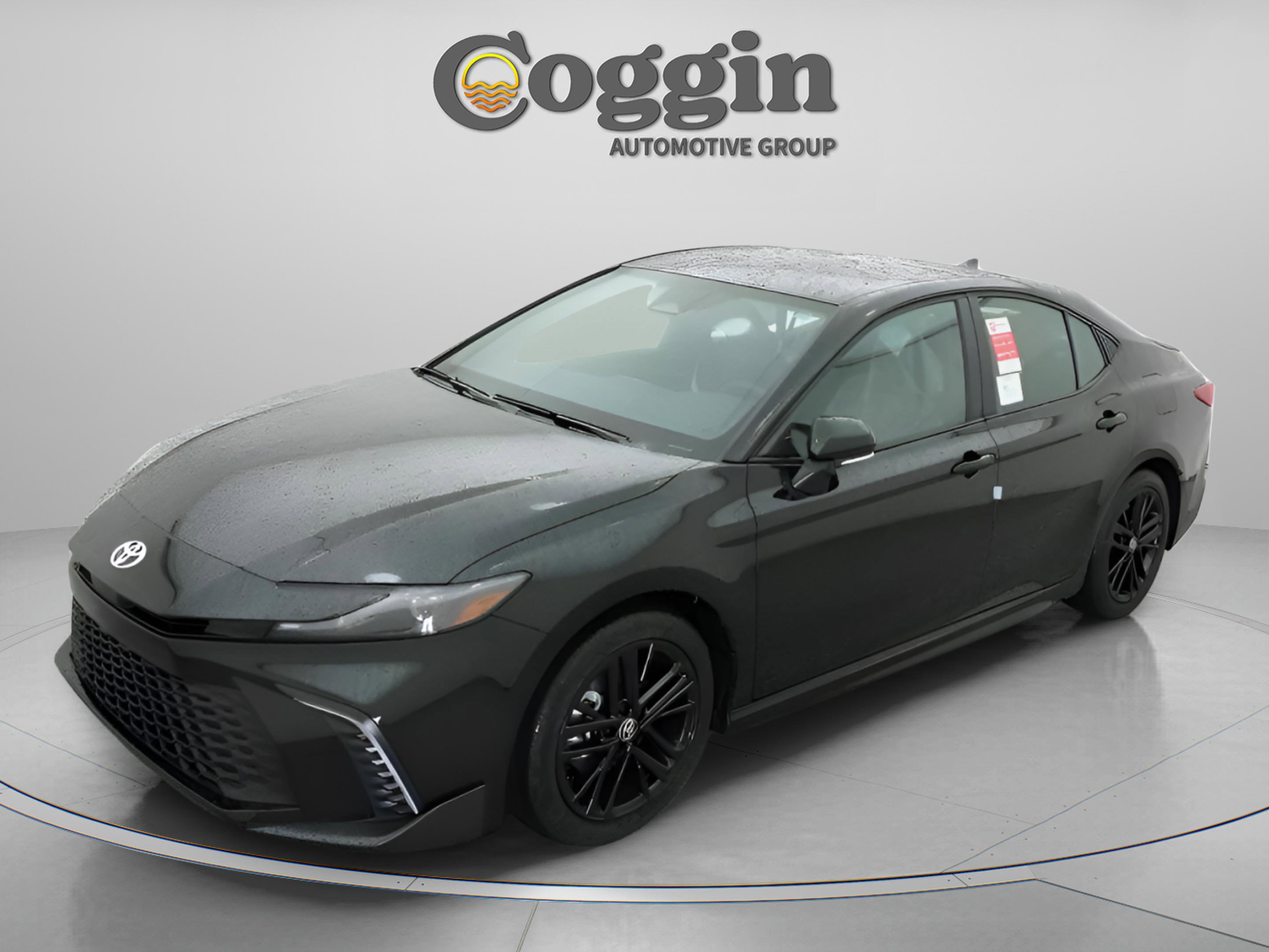 New 2026 Toyota Camry SE FWD image 2