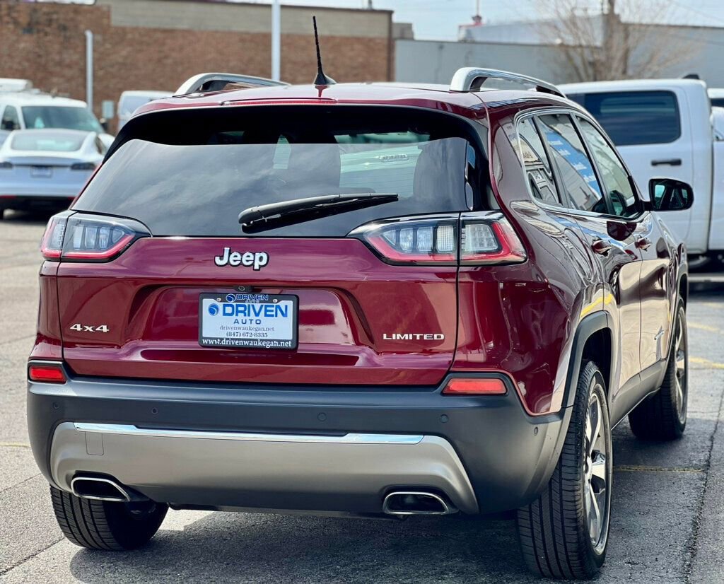 Used 2019 Jeep Cherokee Limited w/ Technology Group image 5