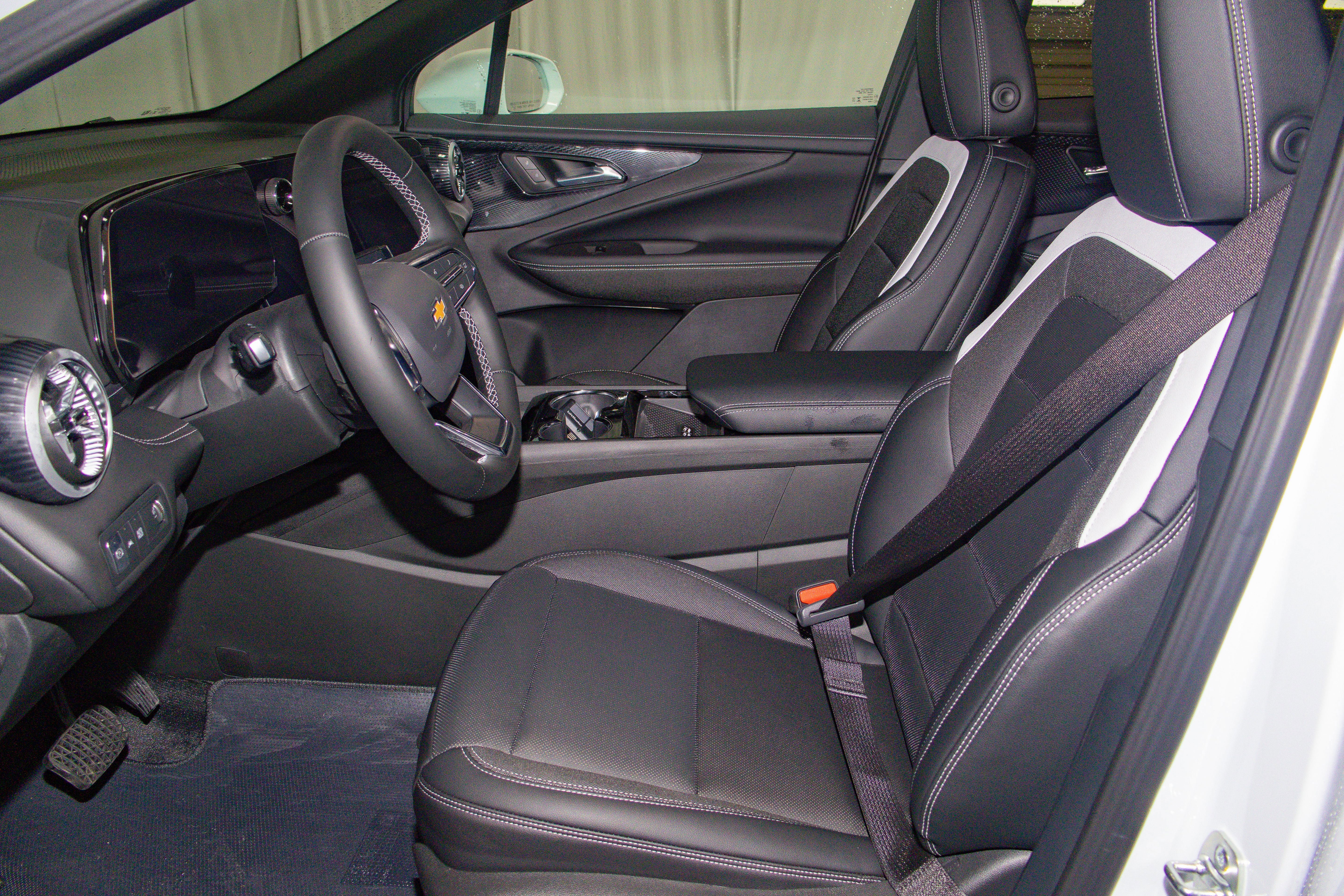 New 2026 Chevrolet Blazer EV LT AWD/4WD image 10