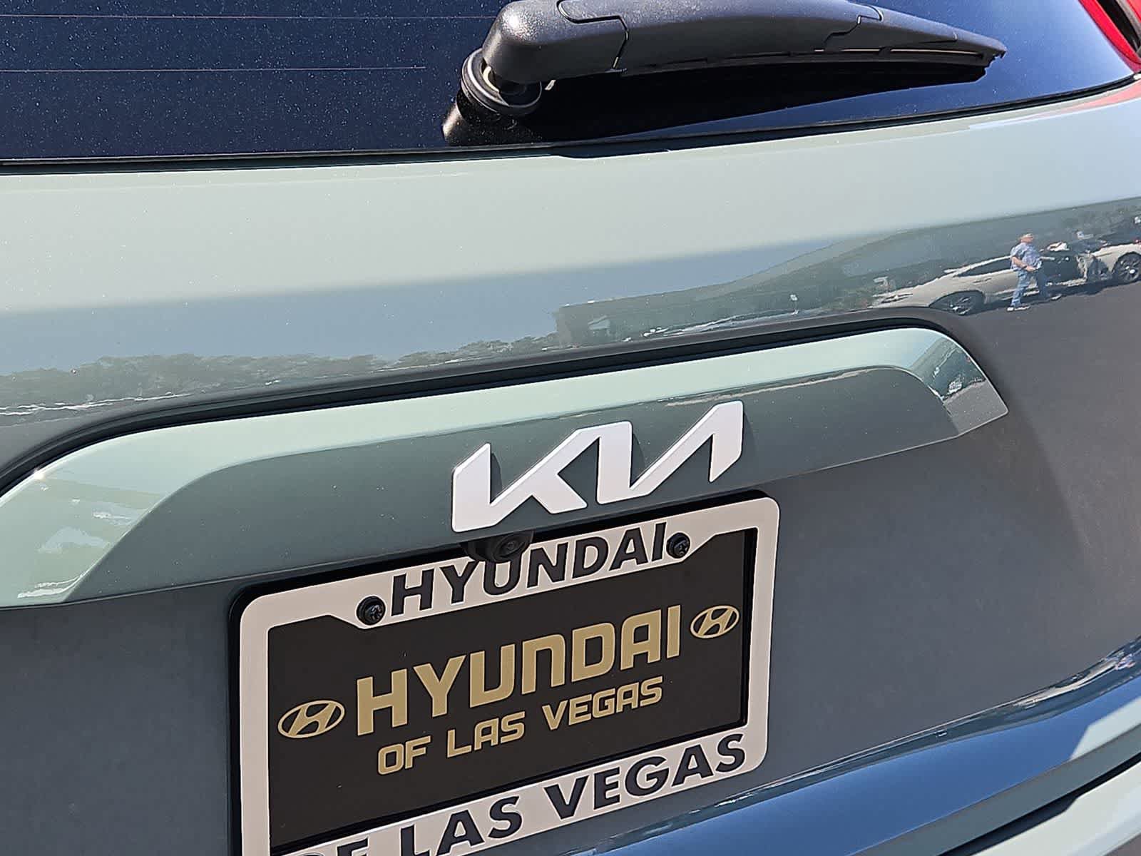 Used 2025 Kia Niro Wind FWD image 11