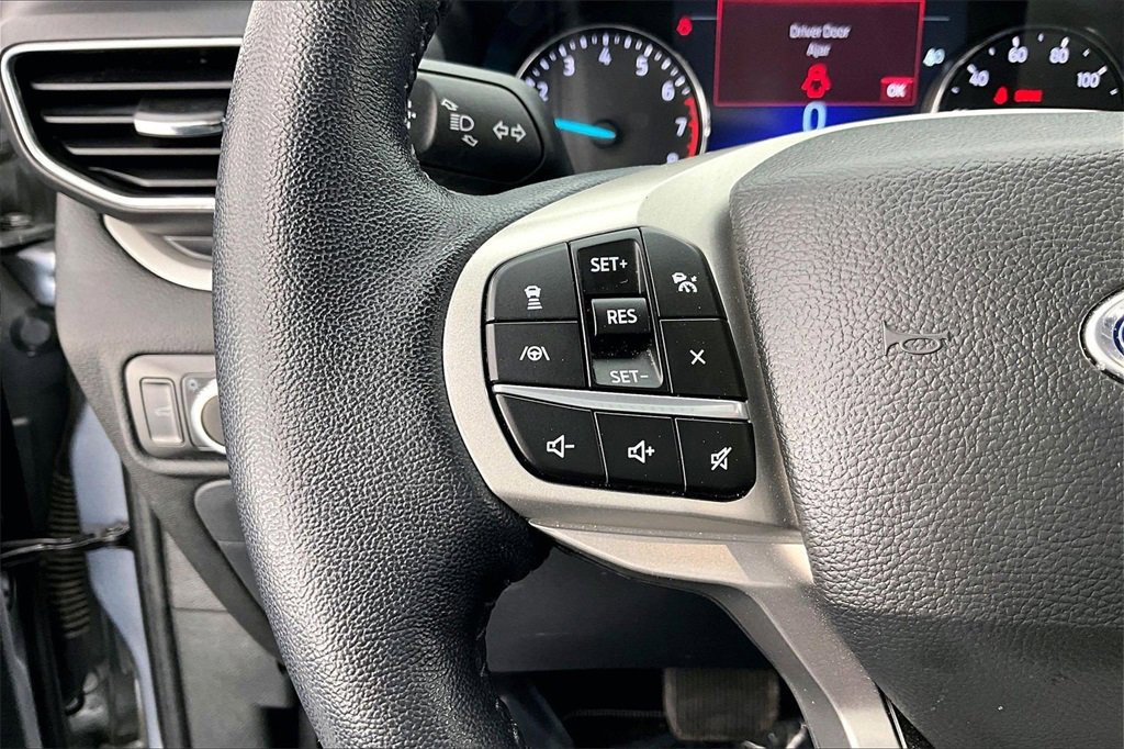 Used 2022 Ford Explorer XLT w/ Equipment Group 202A image 18