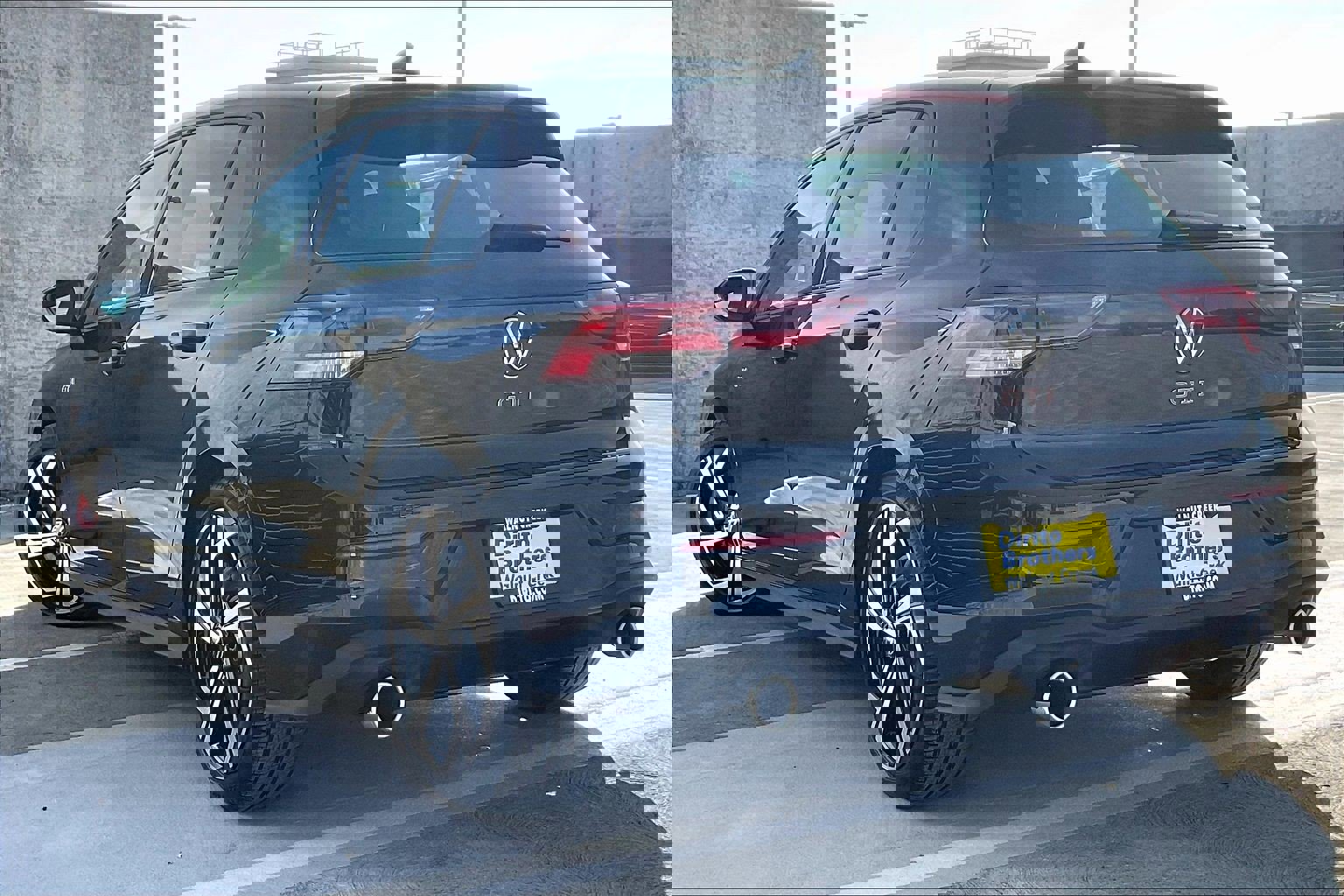 New 2026 Volkswagen GTI SE image 2