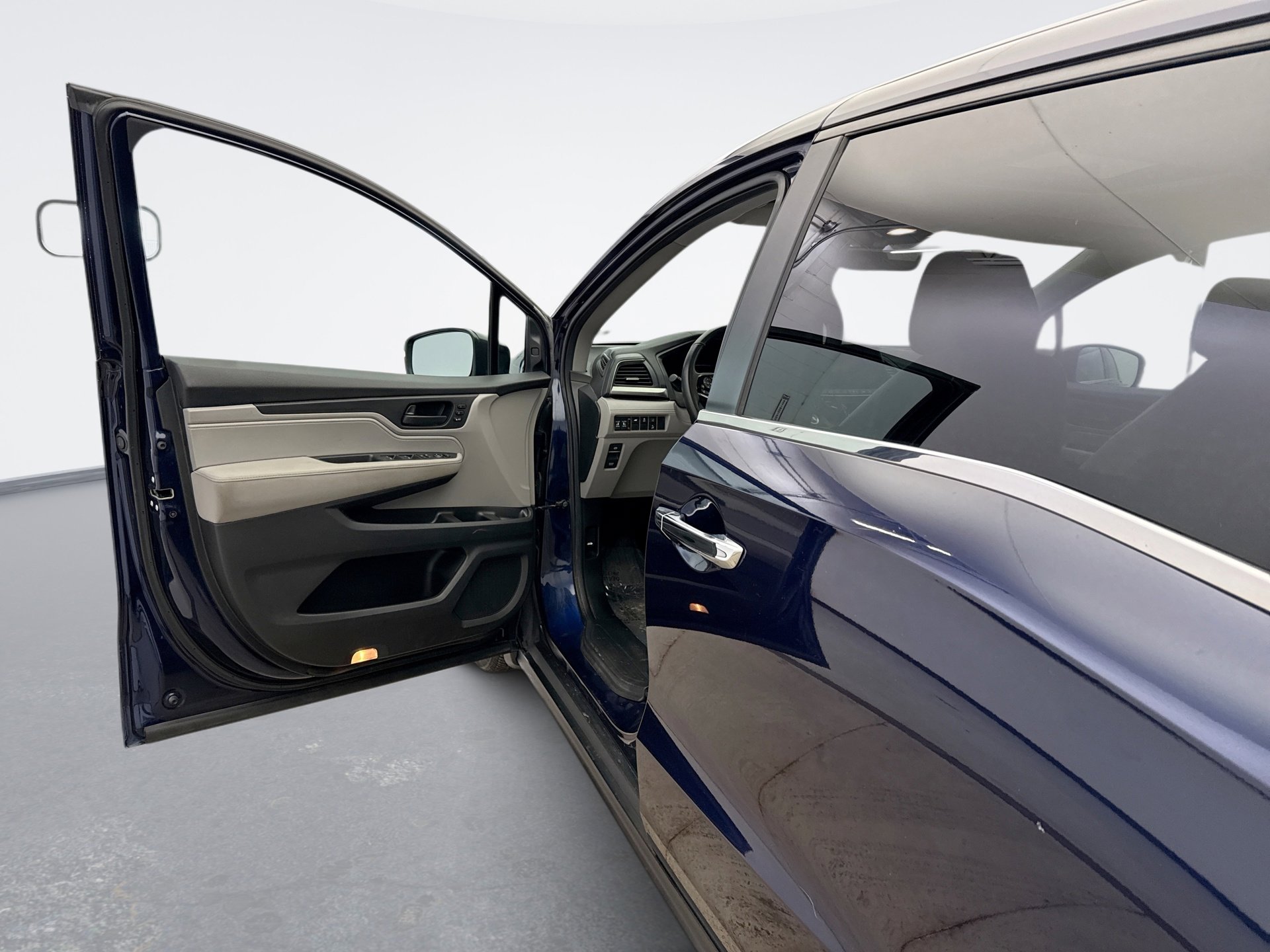 Used 2019 Honda Odyssey EX-L image 9