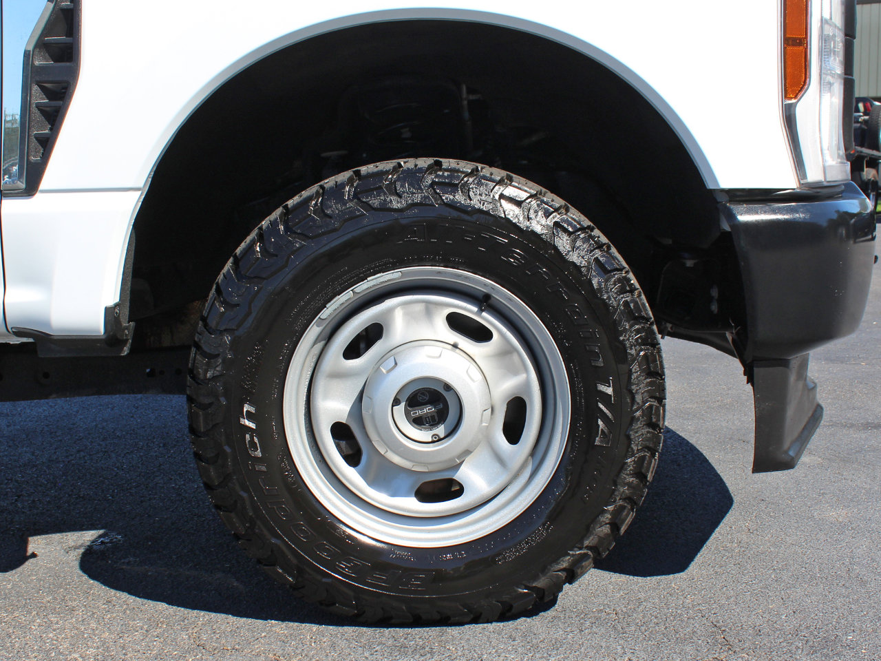 Used 2024 Ford F250 XL image 36