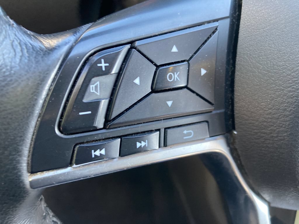 Used 2019 Nissan Rogue SV w/ Sun & Sound Touring Package AWD/4WD image 42