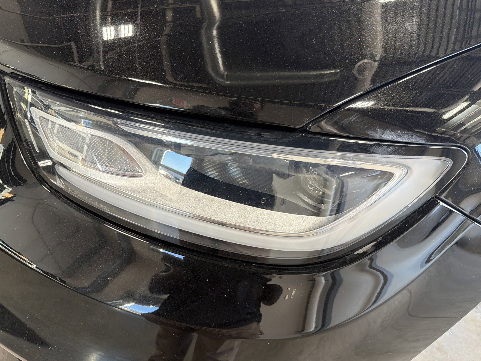 Used 2024 Chrysler Pacifica Touring-L image 16