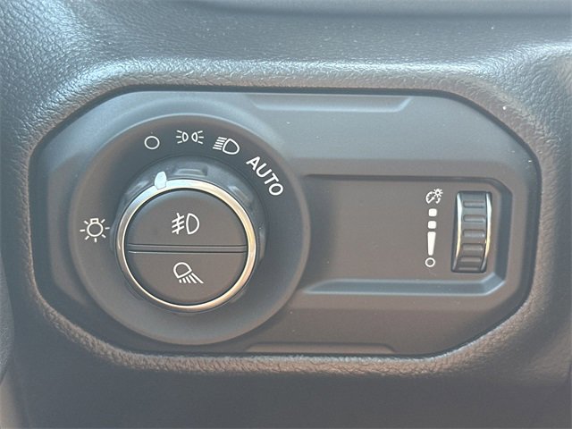 Used 2023 Jeep Gladiator Mojave w/ Trailer Tow Package image 29