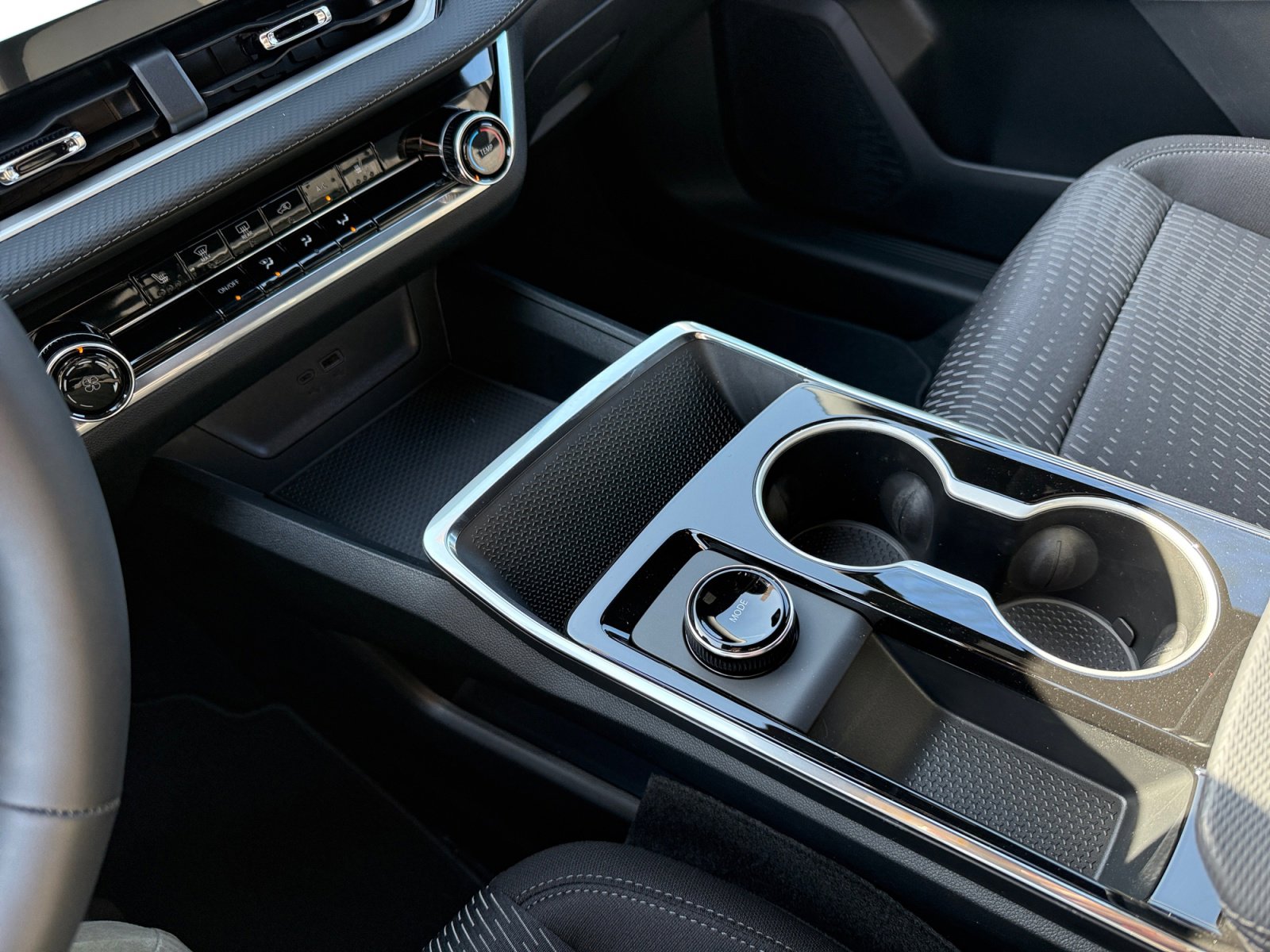 New 2026 Chevrolet Equinox LT image 13