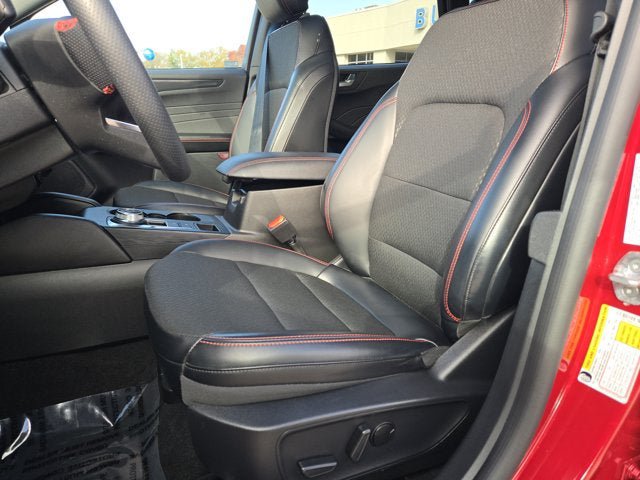 Used 2025 Ford Escape ST-Line w/ Tech Pack #1 FWD image 24