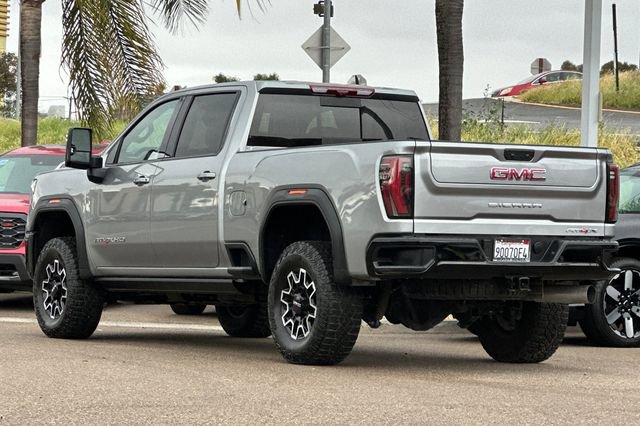 Used 2025 GMC Sierra 2500 AT4X image 8