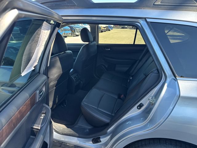 Used 2017 Subaru Outback 2.5i Limited AWD/4WD image 13