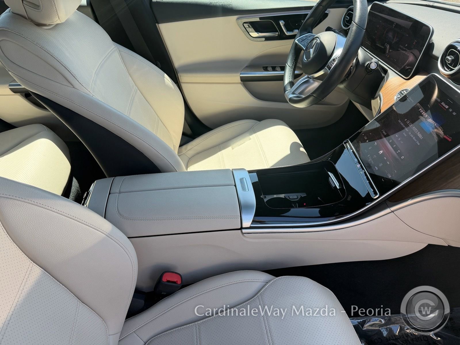 Used 2025 Mercedes-Benz C 300 Sedan image 14