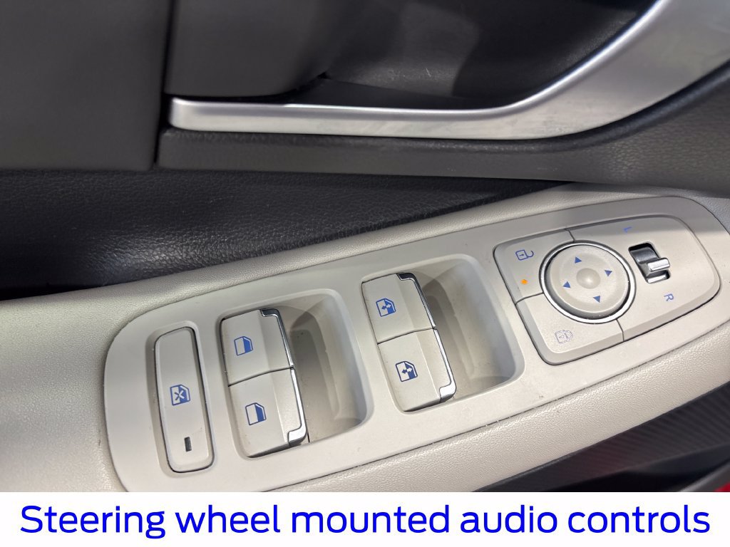 Used 2025 Hyundai Sonata SEL FWD image 32