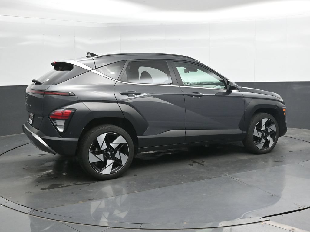 Certified 2025 Hyundai Kona Limited AWD/4WD image 3