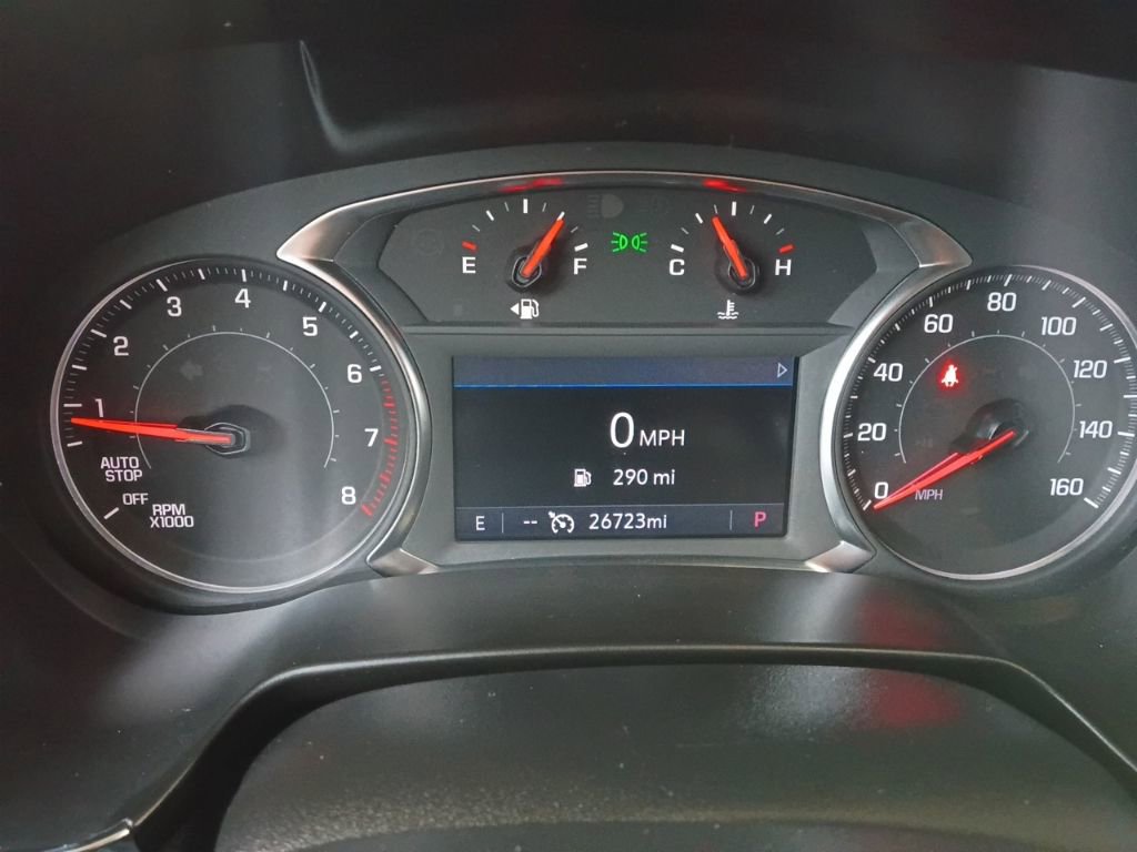 Used 2025 Chevrolet Blazer LT FWD image 2