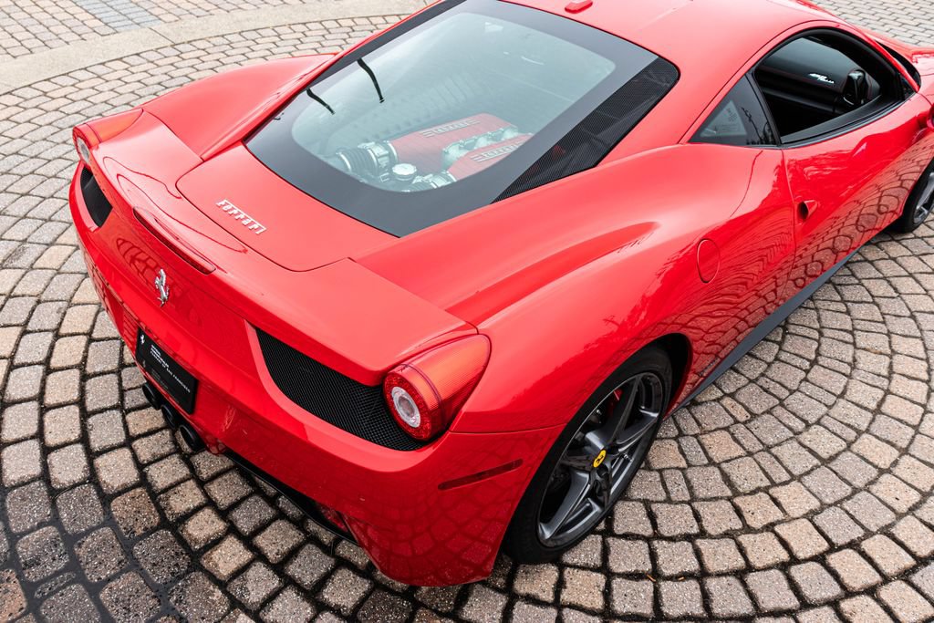 Used 2015 Ferrari 458 Italia Coupe RWD image 21