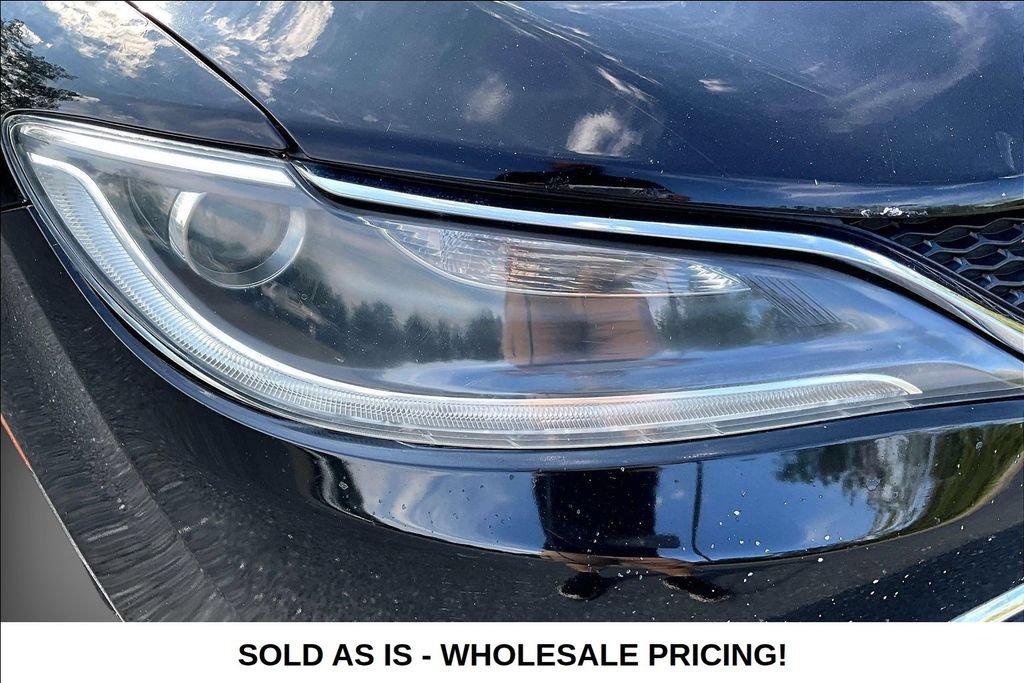 Used 2015 Chrysler 200 Limited FWD image 27