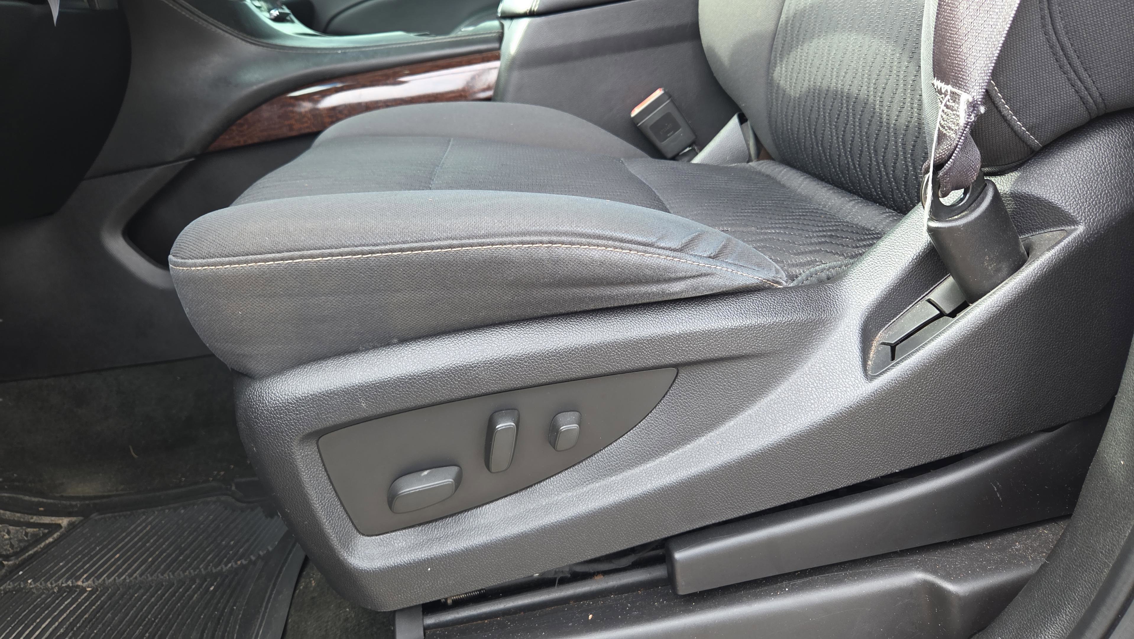 Used 2015 GMC Yukon SLE RWD image 18
